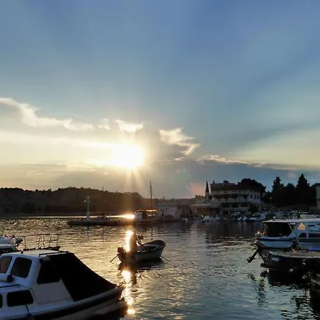 Jasna B Appartamento Omišalj